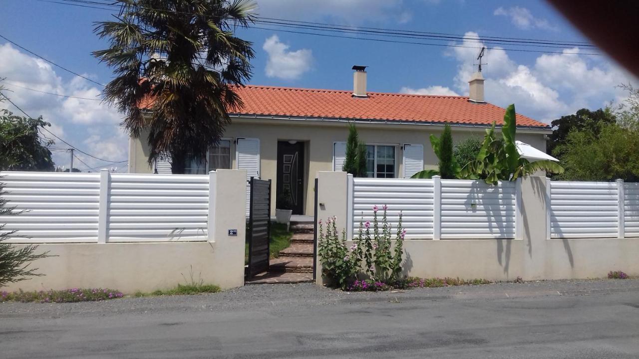 Chambres D'Hotes La Rose Des Sables Les Herbiers Exterior foto